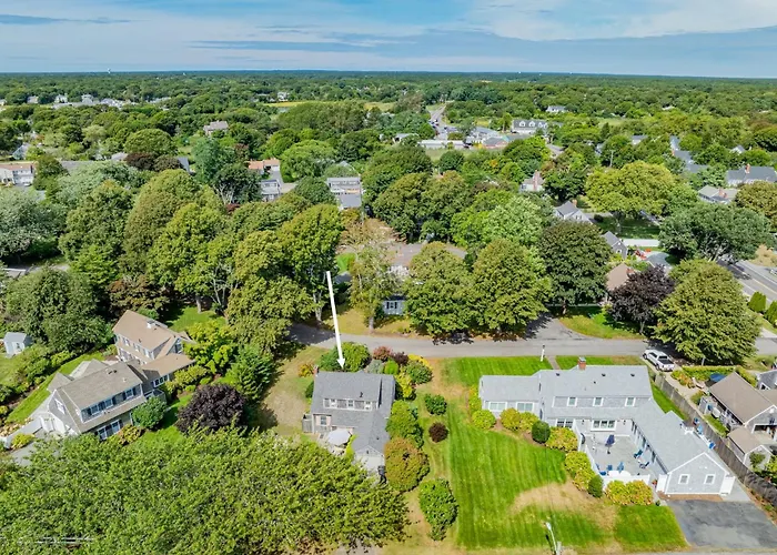 Harwich Port Retreat—Walk To Beach Rail Trail